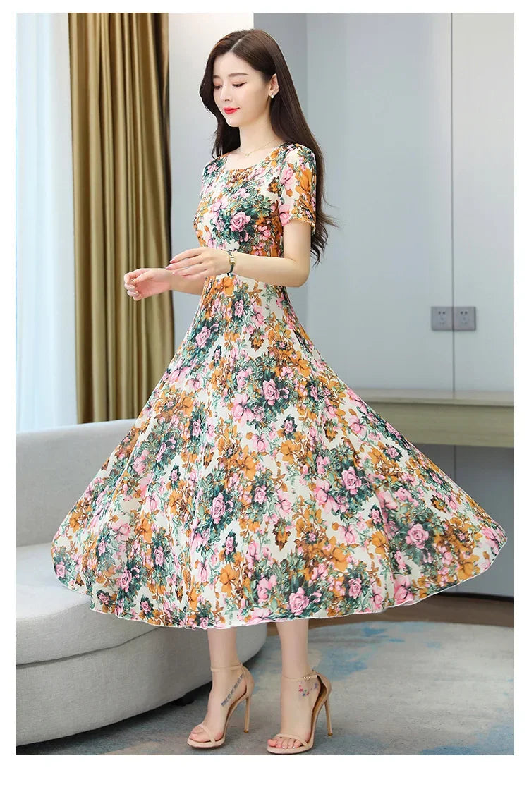 Fashionable Stylish 2023 Summer Short Sleeve Fragmented Flower Dress Women's Round Neck Waist-fitted Slimming Long Skirt